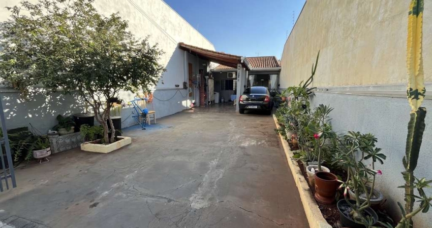Casa 1 dormitório para Venda em Maringá, Jardim Monte Rei, 1 dormitório, 1 banheiro, 3 vagas