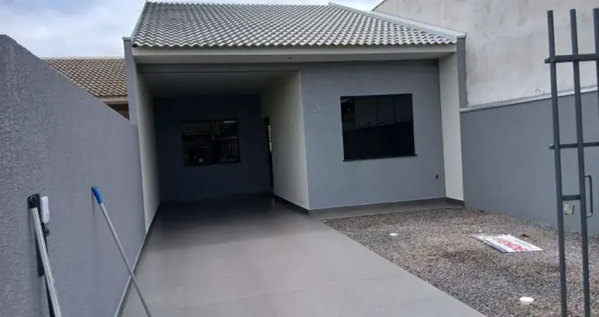 Casa à venda na Rua Alvira Lopes, 210, Jardim Araucária, Floresta