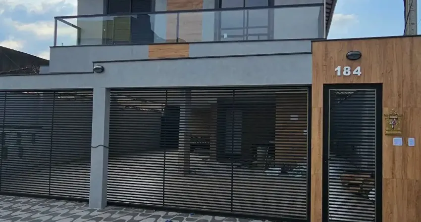 Linda Casa de Condomínio com 2 Dormitórios  localizado  Bairro Vila Antártica  Praia Grande
