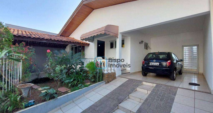 Casa com 3 dormitórios à venda, 180 m² por R$ 840.000,00 - Vila Galo - Americana/SP