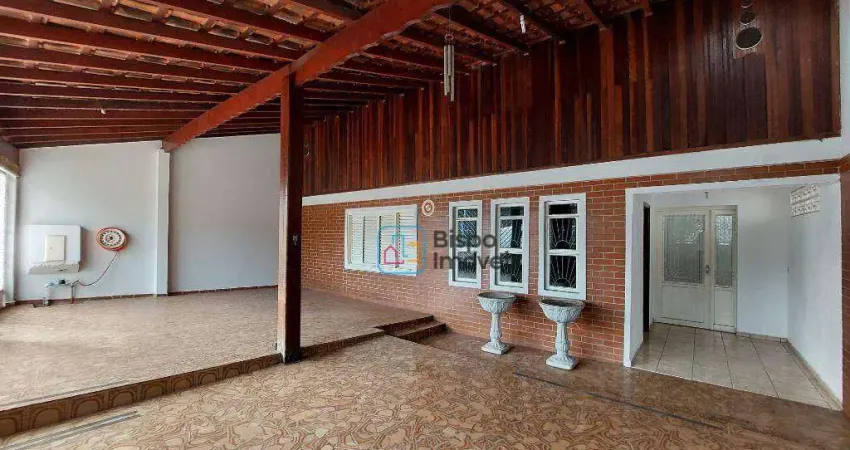 Casa com 3 dormitórios à venda, 211 m² por R$ 330.000,00 - Antônio Zanaga I - Americana/SP