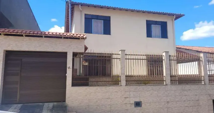 Casa para Venda em Juiz de Fora, Bom Pastor, 4 dormitórios, 1 suíte, 4 banheiros, 6 vagas