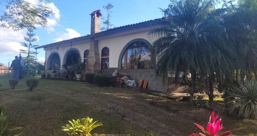 Chácara para Venda em Juiz de Fora, Alto Sumaré, 4 dormitórios, 2 suítes, 4 banheiros, 4 vagas
