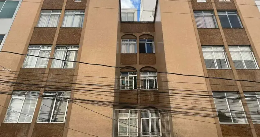 OPORTUNIDADE! Amplo apartamento de 3 quartos no centro de Juiz de Fora!