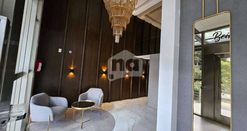 Apartamento à venda, no Bairro Agronômica, Florianópolis-SC, com 3 quartos, sendo 3 suítes, com 3 vagas