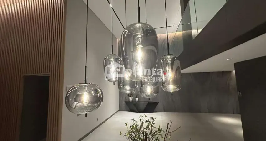 Apartamento à venda no Bairro Estreito em Florianópolis-SC, com 2 quartos, 2 suítes, 2 vagas