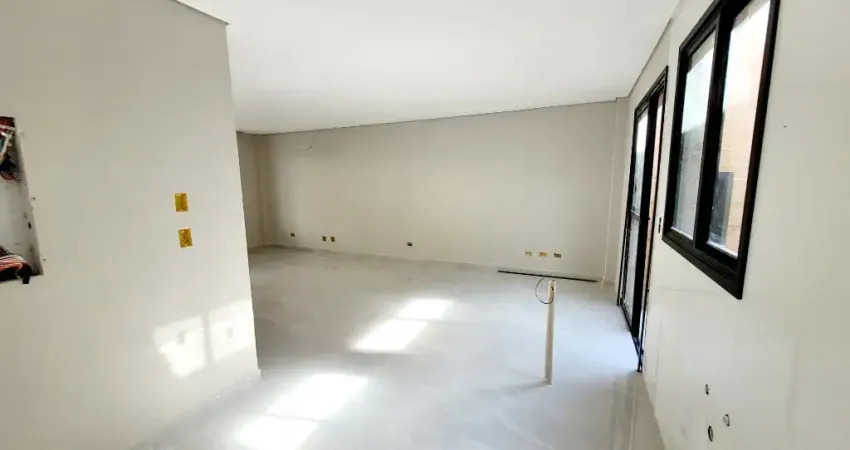 Maravilhoso sobrado de 3 quartos em condomínio no bairro santa felicidade