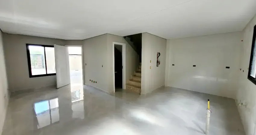 Maravilhoso sobrado novo com design moderno em santa felicidade