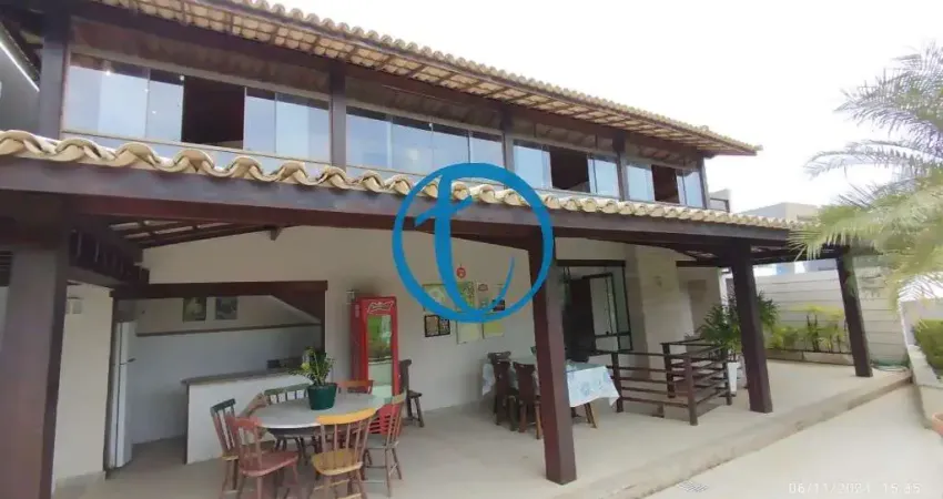 Casa de alto padrão em condomínio à venda em Piatã, Salvador-BA: 4 quartos, 4 suítes, 4 salas, 6 banheiros, 2 vagas, 286m².