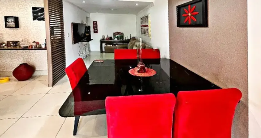 Casa a venda na zona leste. composta por 2 quartos, sendo 1 suíte. no condomínio parque das árvores.