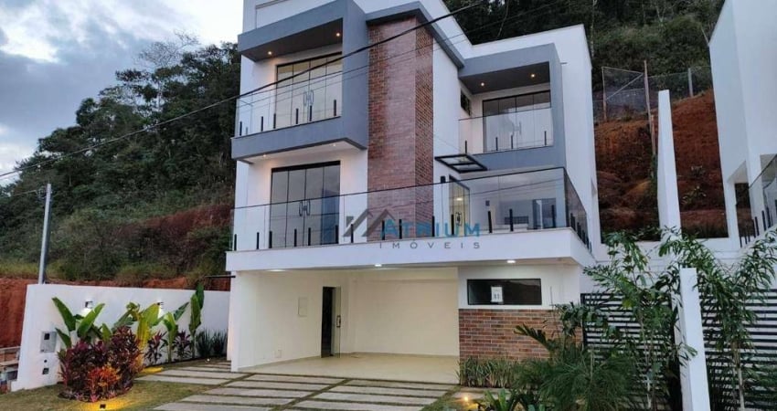 Casa com 3 dormitórios à venda, 318 m² por R$ 800.000,00 - Novo Horizonte - Juiz de Fora/MG