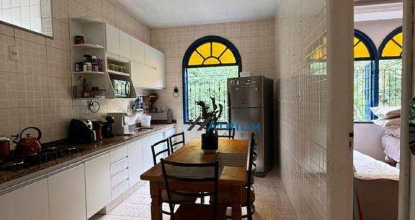 Apartamento com 3 dormitórios para alugar, 98 m² por R$ 3.000,00/mês - Paineiras - Juiz de Fora/MG