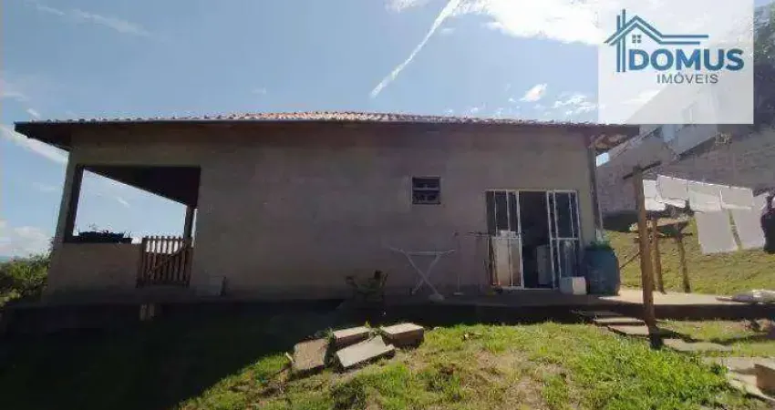 Chácara com 4 dormitórios à venda, 2500 m² por R$ 695.000,00 - São João - São José dos Campos/SP