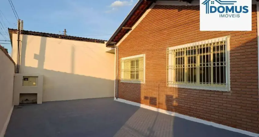 Casa com 3 dormitórios para alugar, 137 m² por R$ 2.555,09/mês - Vila Tesouro - São José dos Campos/SP