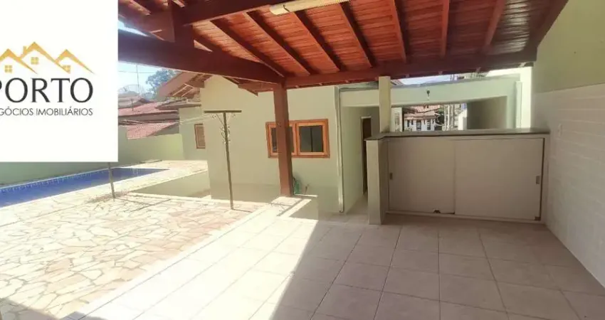 Casa de luxo em condomínio no villaggio capríccio em louveira-sp: 3 quartos, 1 suíte, 2 salas, 3 banheiros, 2 vagas de garagem, 180m².