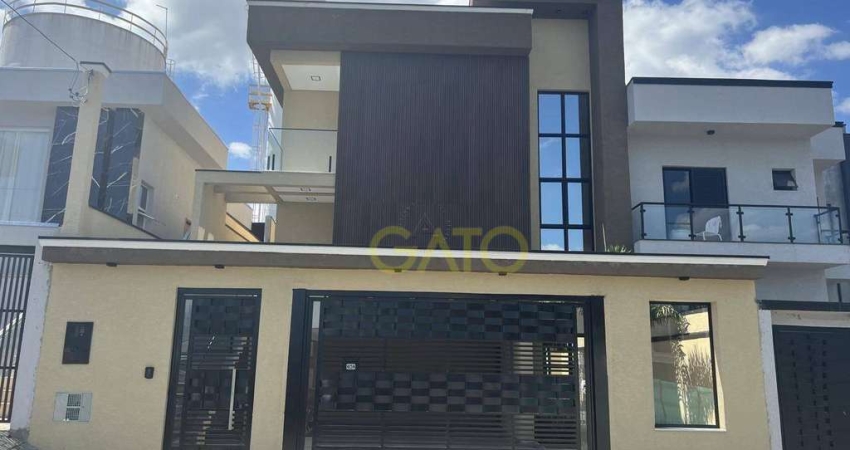 Casa em Santana de Parnaíba, Casa no Residencial Nova Jaguari em Santana de Parnaíba/SP