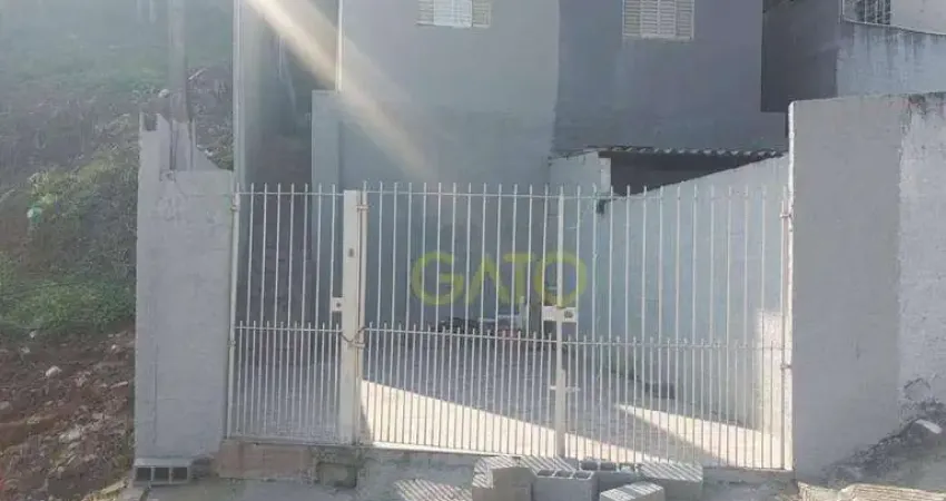 Casa com 2 quartos para alugar na Avenida Pedro Celestino Leite Penteado, Santa Terezinha (Jordanésia), Cajamar