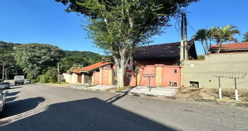 Casa térrea com 3 quartos a venda no bolsão de segurança no Jardim Panorama na cidade de Vinhedo - SP