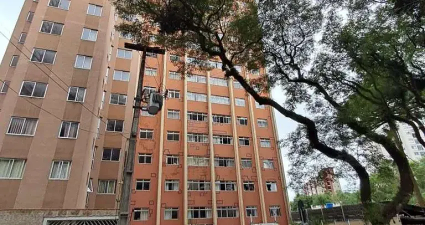 Apartamento à Venda &#x2013; 3 Dormitórios | Suíte | Ótimo Estado de Conservação