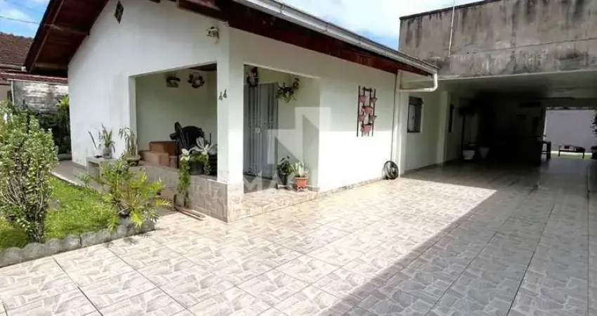 Casa térrea com edícula | barra do rio cerro | 3 quartos (1 suíte) | 297m²