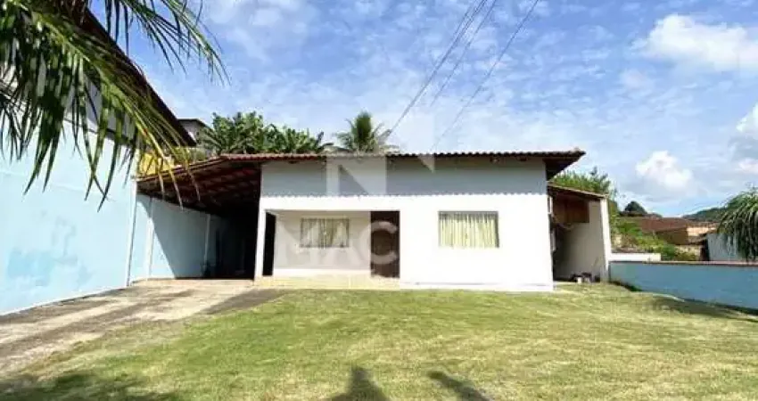 Casa | tifa martins (lot. ana paula ii) | 4 quartos (1 suíte) | 150m²