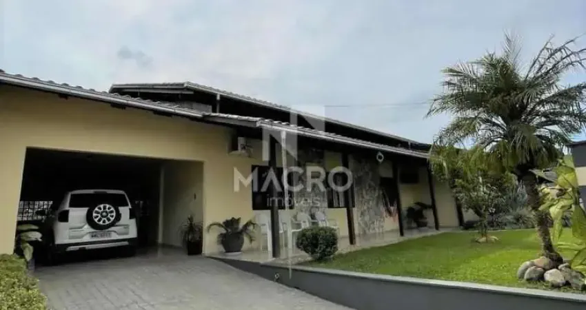 Casa com 4 quartos à venda no São Luís, Jaraguá do Sul