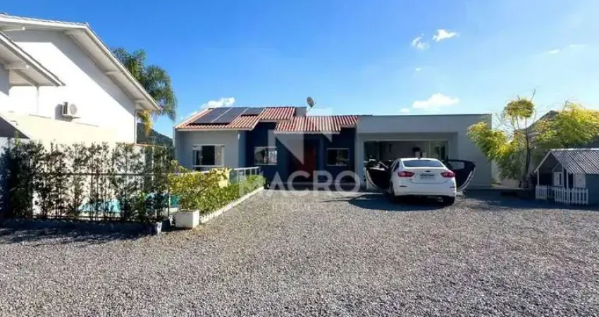 Casa com piscina | vila nova | 2 quartos (1 suíte com closet) | 100m²