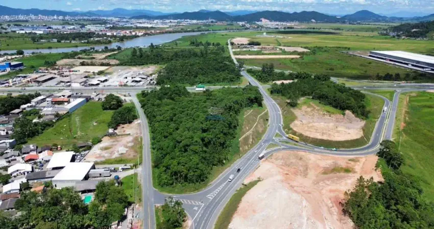 Terreno comercial à venda na Rodovia BR-470, Escalvado, Navegantes