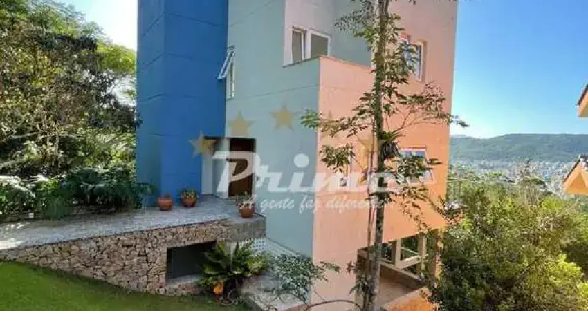 Casa com 2 quartos à venda no Centro, Bombinhas