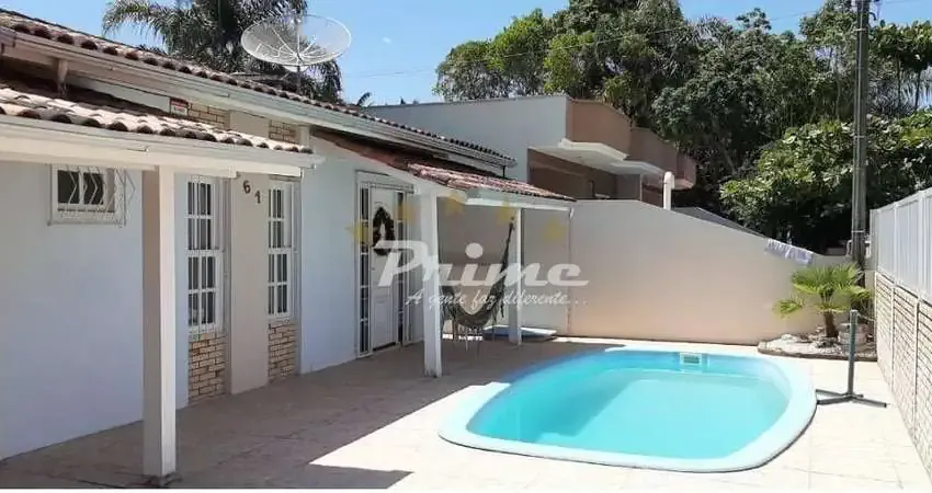 Casa com 3 quartos, 110m privativos a 400m do mar em zimbros - bombinhas -sc