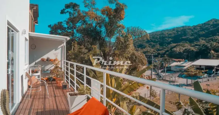 Casa com 3 quartos à venda em Bombas, Bombinhas