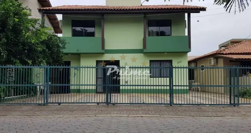 Imóvel com 5 apartamentos + casa em mesmo terreno - á venda - centro - bombinhas/sc