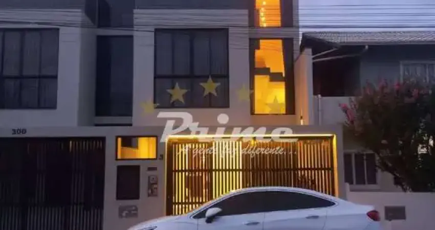 Casa triplex á venda - 3 suítes - bairro bombas - bombinhas/sc