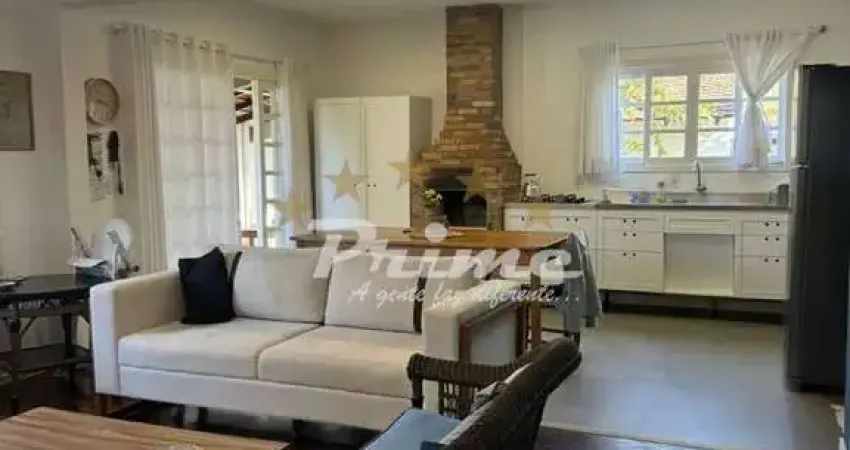 Casa á Venda de 3 Dormitórios no Bairro Bombas - Bombinhas/SC