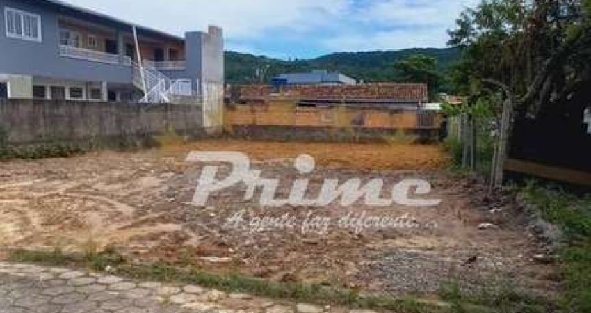 Terreno à venda na Rua Gavião, Bombas, Bombinhas