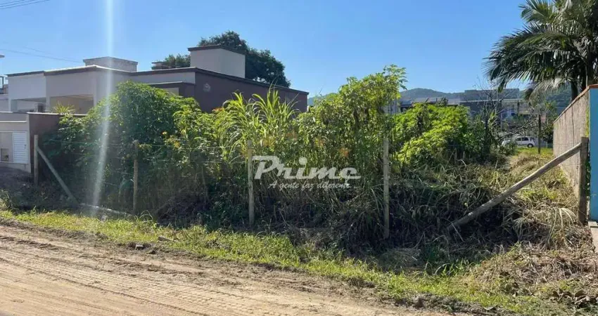 Terreno de 275m² à Venda no Bairro Zimbros - Bombinhas/SC