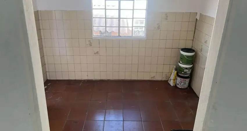 Casa com 1 quarto para alugar na AMADOR LOURENCO, 131, Vila Constança, São Paulo