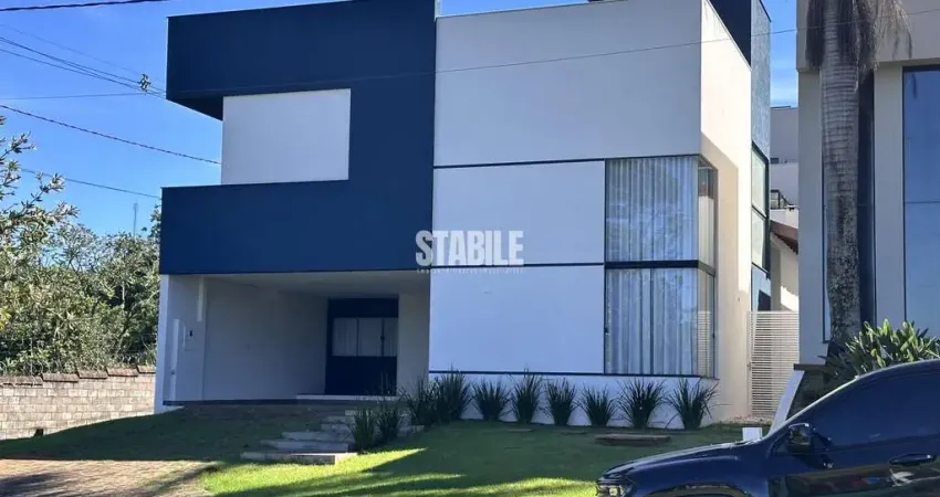 Casa cond. Royal Forest 310m2 3 suítes local tranquilo em frente a lazer.