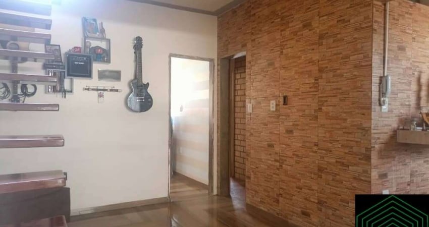 Casa com 2 quartos à venda na Rua Carapebus, São Gotardo, Contagem