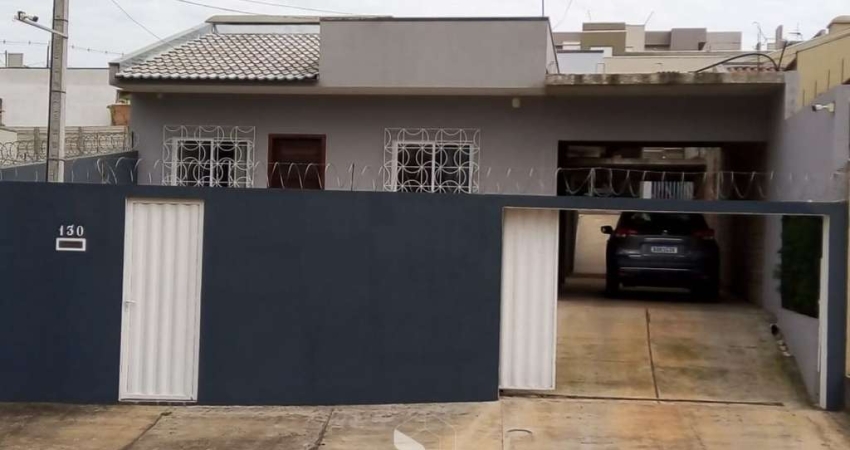Residência no santa Clara com piscina