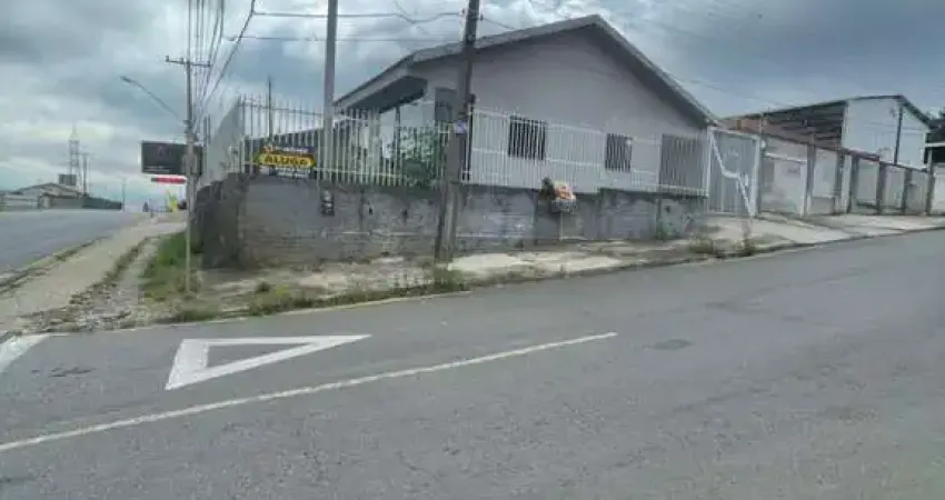 Casa de esquina no Jardim Carvalho