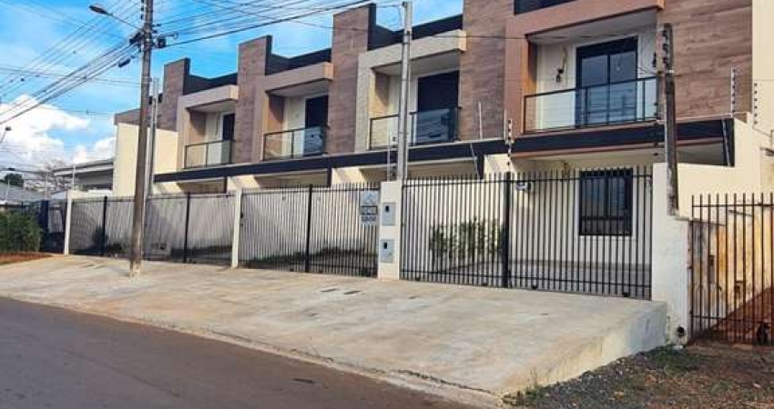Sobrado em ótima localização próximo ao Supermercado Vitor.