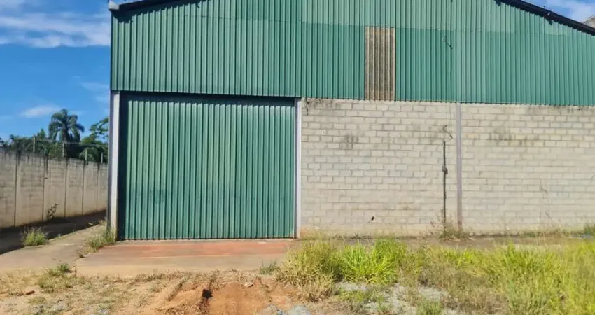 Galpão Comercial &#224; Venda - Excelente Oportunidade com 2.000 m&#178; de Terreno!