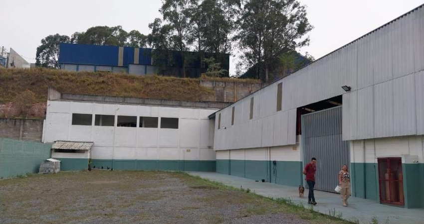 Galpão Comercial &#224; Venda - 700m&#178; de àrea Construída + 1000m&#178; de Pátio - Santana de Parnaíba