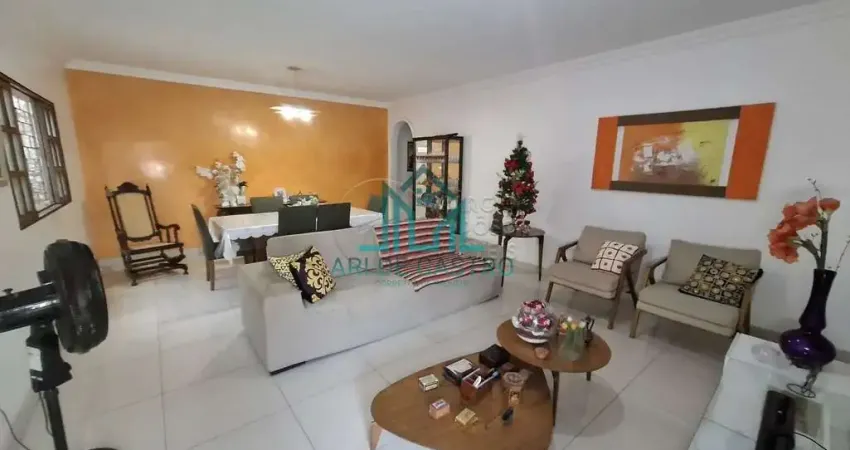 Casa de esquina com 3 quartos sendo 2 suítes à venda na jatiuca - maceió alagoas