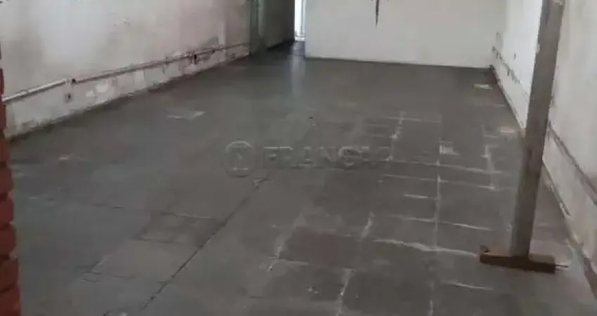 Ótimo ponto comercial, galpão localizado no centro de jacareí, ao lado da prefeitura.
