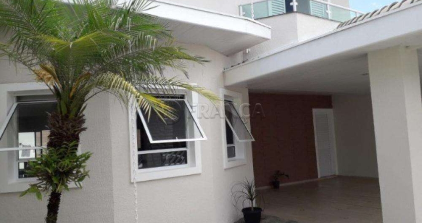 CASA 3 DORMITÓRIOS SENDO 1 SUITE BAIRRO VILLA BRANCA JACAREÍ