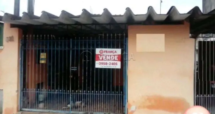 Casa com 3 quartos à venda no Jardim Jacinto, Jacareí 