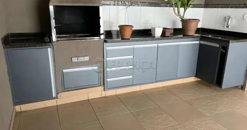 Casa em condomínio fechado com 3 quartos à venda no Loteamento Villa Branca, Jacareí