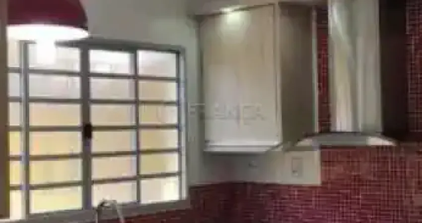 Casa no Conjunto Residencial Galo Branco | 02 Dormitórios - São José dos Campos